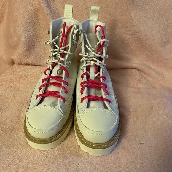 Converse Chuck Taylor nubuck crafted boot womens 8.5 in egret - Picture 2 of 7